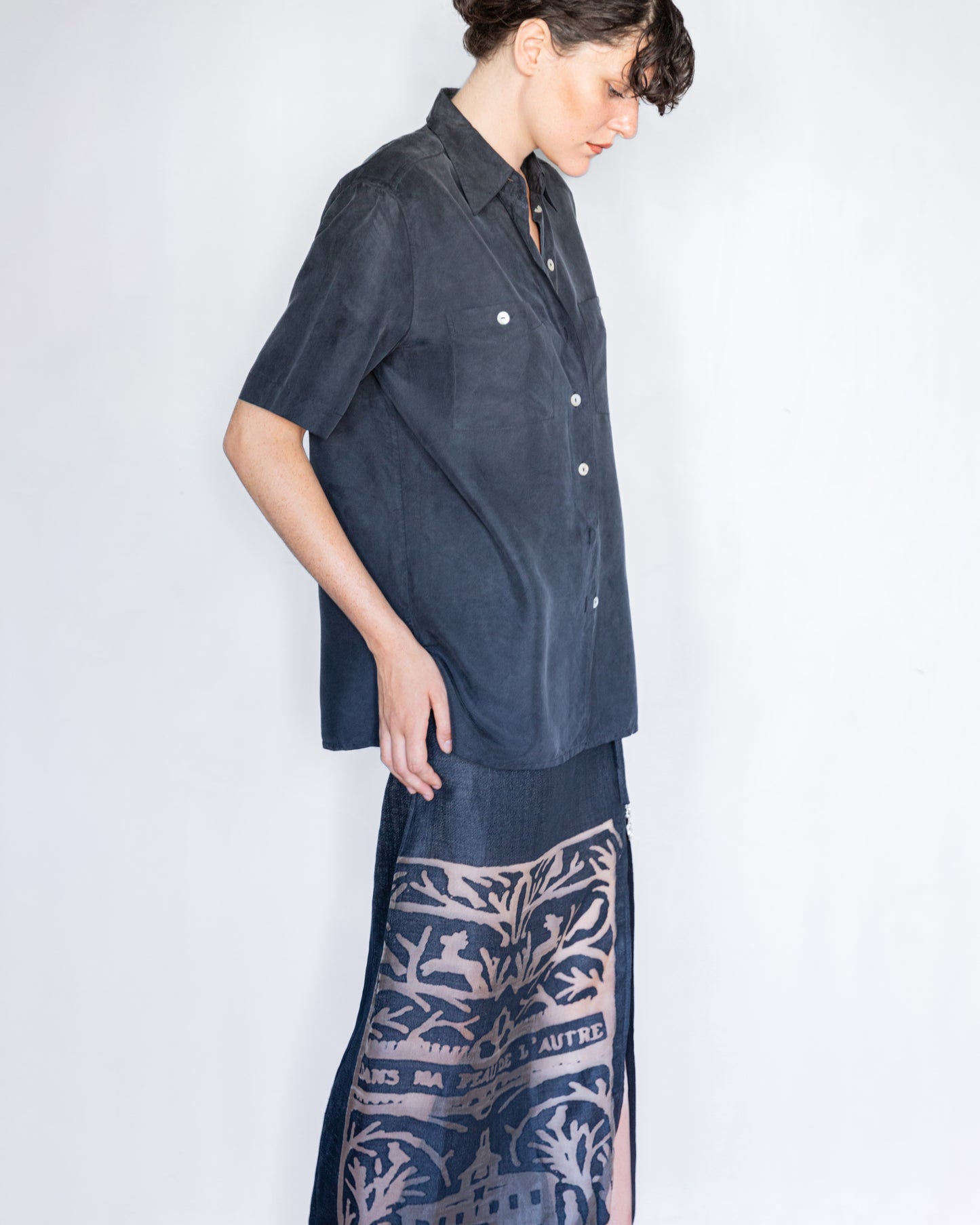 Chemise Manches Courtes en Soie Grise